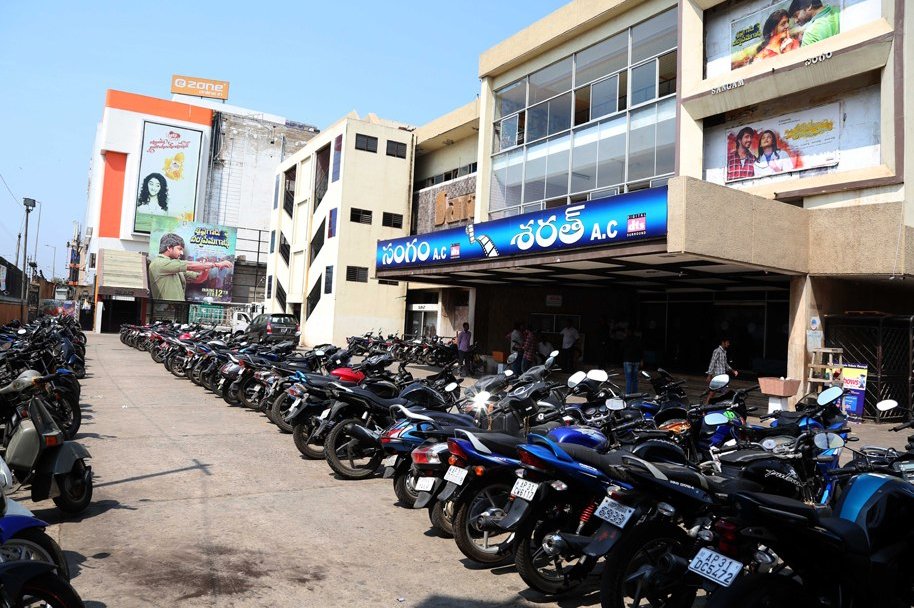 Krishna-Gadi-Veera-Prema-Gaadha-Movie-Success-Tour